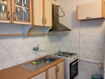 Prenajom 2 izbovy byt Komenskeho ul. - 3