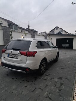 Mitsubishi Outlander 2.2 DI-D, r. 2016, 4x4 - 3