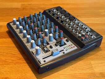 Behringer Xenyx 1202 - 3