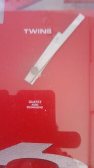 Predám hodiny+ vysokú vázu - 3