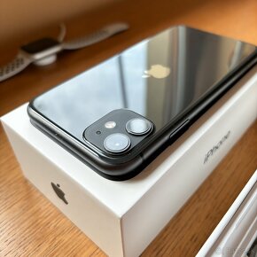 iPhone 11 - 128GB Gray - 3