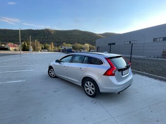 Volvo V60 Momentum AT6. ZNÍŽENÁ CENA - 3