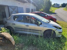 Peugeot 207 1.4 8V - 3