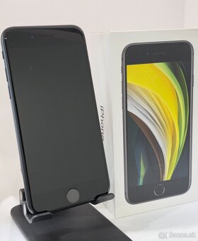 Apple iPhone SE 2020 64GB Black - 3