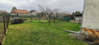 Rodinný dom v obci Číčov - 3
