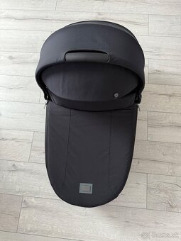 CYBEX Platinum Priam Lux Carry Cot - 3