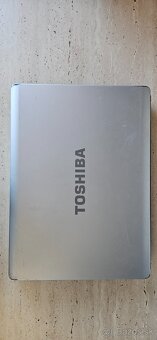 TOSHIBA Satelite L300 - 3