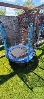 Darujem trampolinu - 3