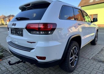 Jeep Grand Cherokee 3,0 CRDI TRAIL HAWK nafta automat 184 kw - 3