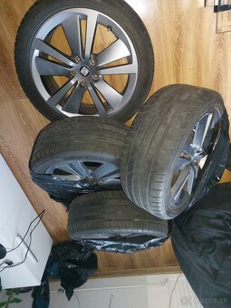 Letná sada originalnych hliníkových elektronov 245/40 R18 - 3