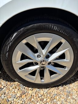 Škoda Octavia Combi 2.0 TDI SCR Style DSG - 3