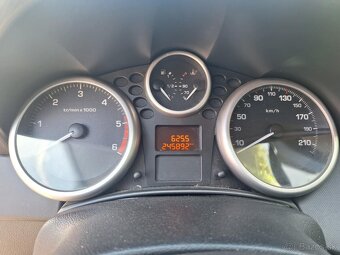 Peugeot 207 - 3