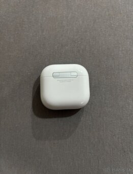 AirPods 4 - 3