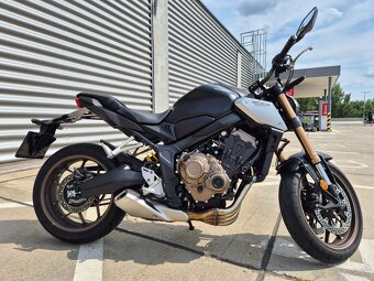 Honda CB650R - 3