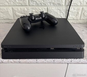 PS4 SLIM TOP STAV - 3