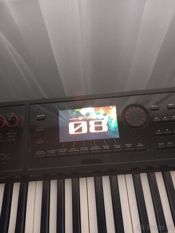 Predam synthesizer Roland FA08 - 3