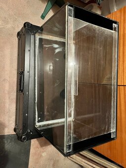 Predám akvárium 60 litrov - 3