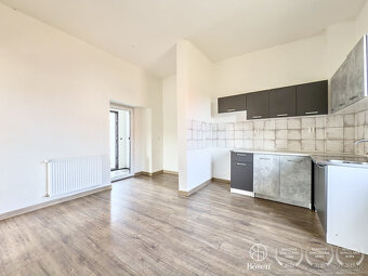 BOSEN | 2x Rodinný dom na pozemku 1462m2, Radzovce - 3