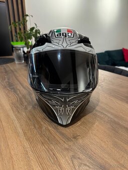 Prilba na motorku AGV (M) - 3