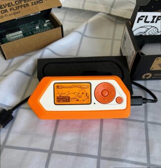 Flipper Zero s WiFi modulom + príslušenstvo - 3