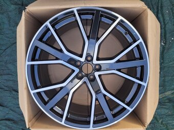 Originální 22 palcové disky Audi Performance pro Q - 3