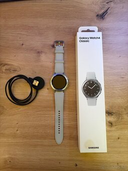 Hodinky SAMSUNG Galaxy watch 4 Classik 46mm - 3