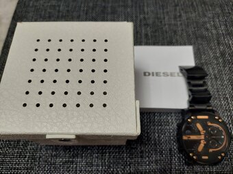 Predám hodinky Diesel DZ7312 - 3