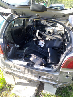 toyota yaris TS,2002, diely - 3