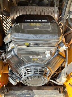 Mini nakladač HardLynx TY 323S - 3