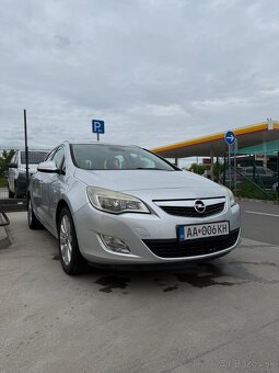 Opel Astra J 1.7CDTI 92kw - 3