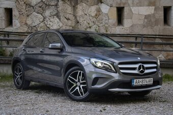 Mercedes-Benz GLA 180 - 3