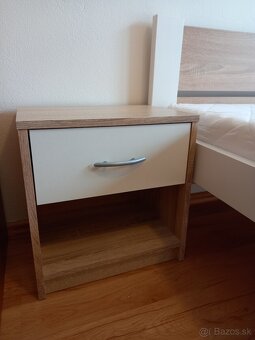 2 nové postele 90x200cm + nočné stolíky +pisaci stôl +stolič - 3