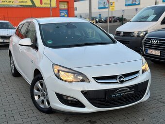 Opel Astra Sport Tourer ST 2.0 CDTI ECOTEC 165k Cosmo - 3