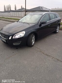 Volvo V60 2,4 D5 AWD - 3