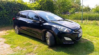 Hyundai i30 CW Kombi 1.6i CRDi HP 16V DOHC Style A/T - 3