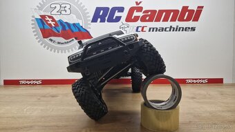 Predám Axial SCX10 III Base Camp 4WD 1:10 RTR biely - 3