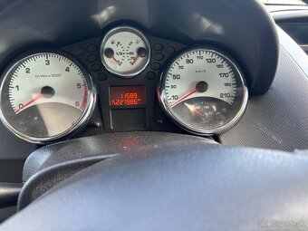 Peugeot 207 - 3