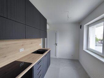 🏡 Na prenájom moderný 2-izbový byt v Rezidencii Majakovskéh - 3