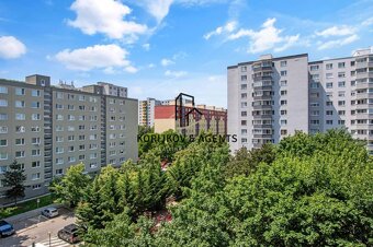 PREDAJ, 4izb. byt na ul. Jána Smreka v Bratislave - Devínska - 3