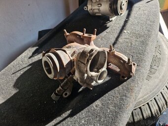 Turbo octavia 2 1.9tdi 77kw - 3