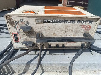 Zváračka elektrokov JS90FN - 3