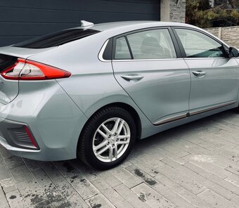 Hyundai Ioniqe - 3