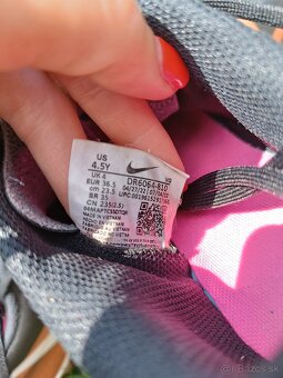 Kopačky a halovky NIKE 36,5 - 3