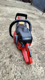 Motorová píla Jonsered - 3