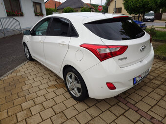 Hyundai i30 1.6 CRDi DOHC 16V Family - 3