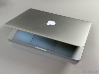 Predám MacBook Pro 2015 13” 256GB - 3