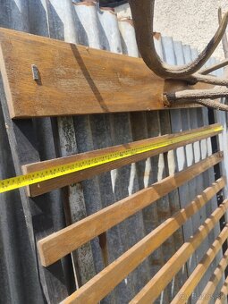 Predám Rezačku na žihľavu, váhu a stojan z parohami - 3