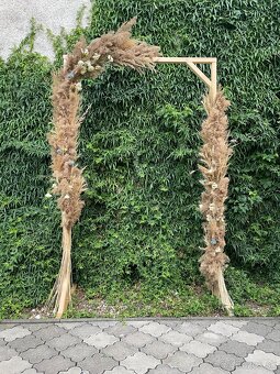 Svadobný oblúk - 3