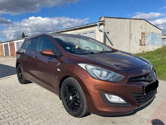 Hyundai i30 CW 1.6CRDi 81kw SK auto - 3