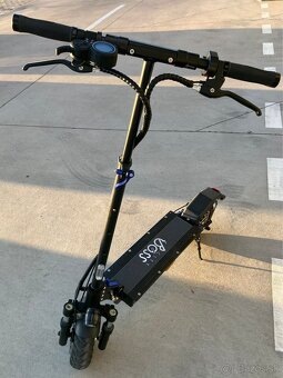 ELEKTRICKÁ KOLOBEŽKA CITY BOSS D1000LH ČIERN - 3